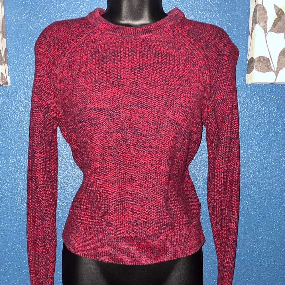 Small Banana Republic knit sweater in red